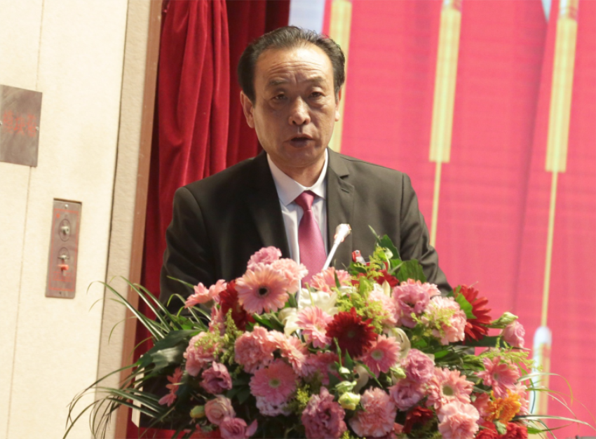 徐州寶潤實業(yè)集團第一屆黨委班子選舉大會---寶潤實業(yè)集團黨委常委、紀委副書記鄭軍同志作紀委工作報告